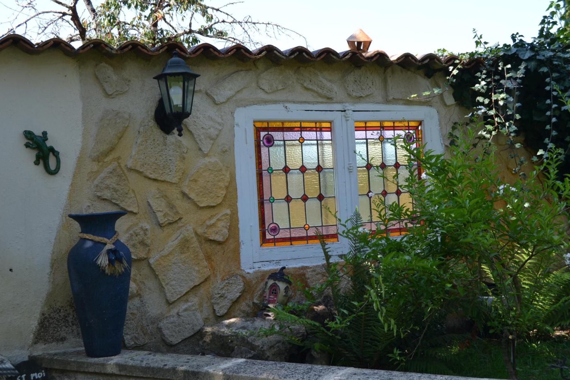 Le Gite De La Lombriere Saint-Denis-de-Pile Exteriör bild