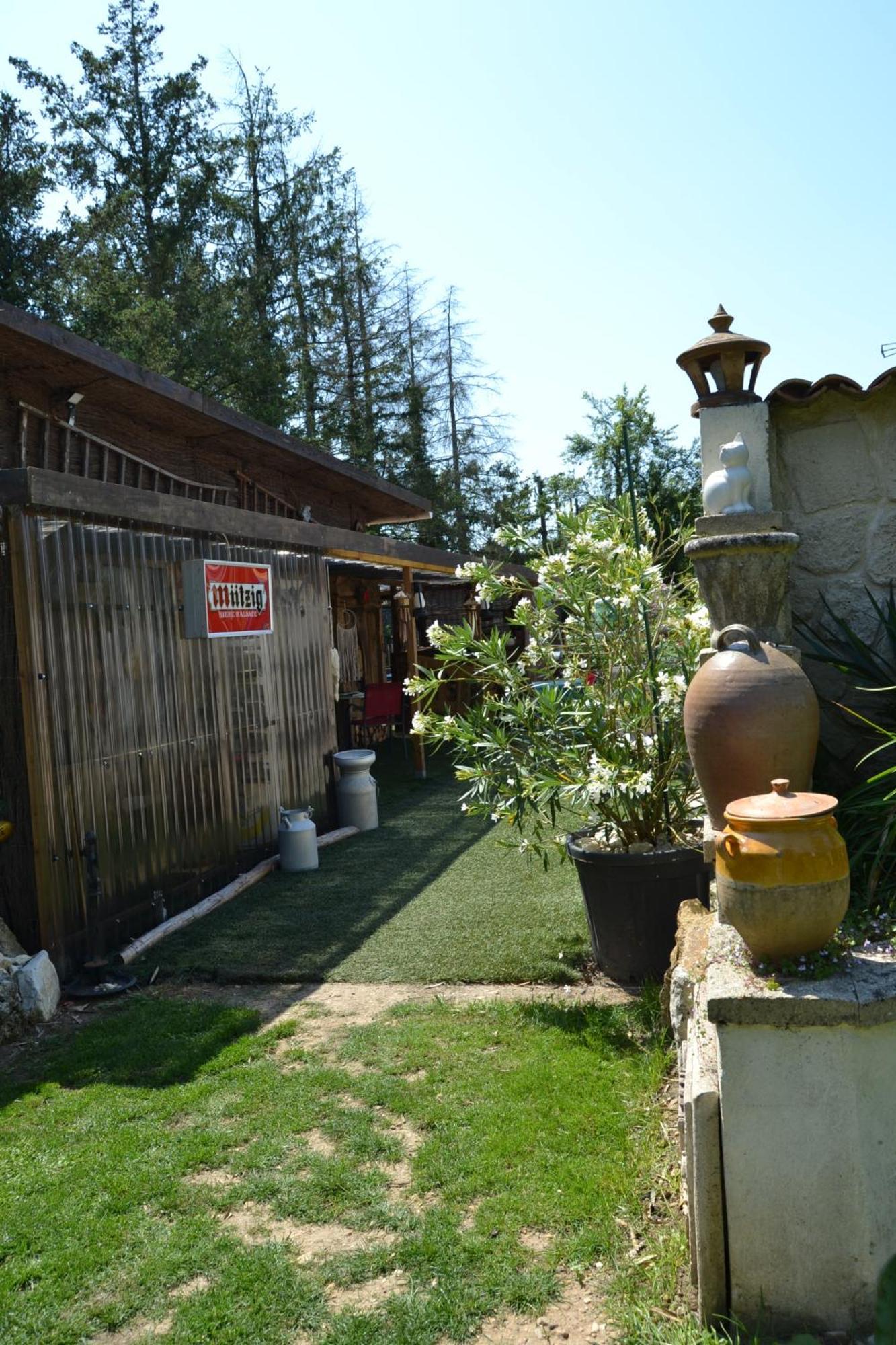 Le Gite De La Lombriere Saint-Denis-de-Pile Exteriör bild