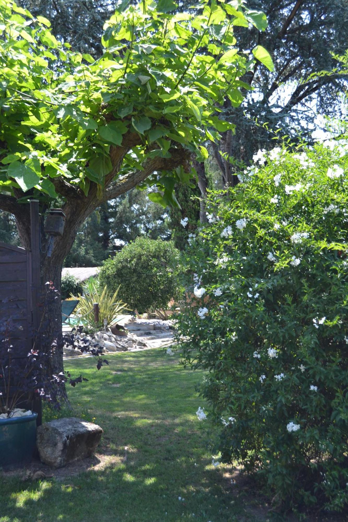Le Gite De La Lombriere Saint-Denis-de-Pile Exteriör bild